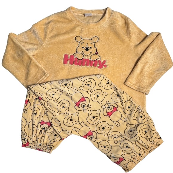 Disney Winnie the Pooh Pajama Set Yellow Sleepwear Womens XL Cozy Fleece - Picture 1 of 5